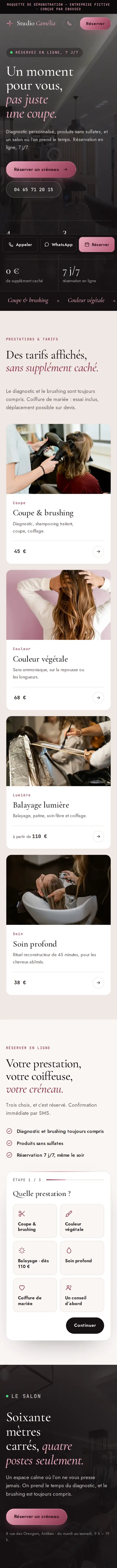 Maquette coiffure (Studio Camélia) sur téléphone, qui défile